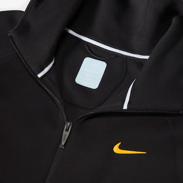 TECH FLEECE