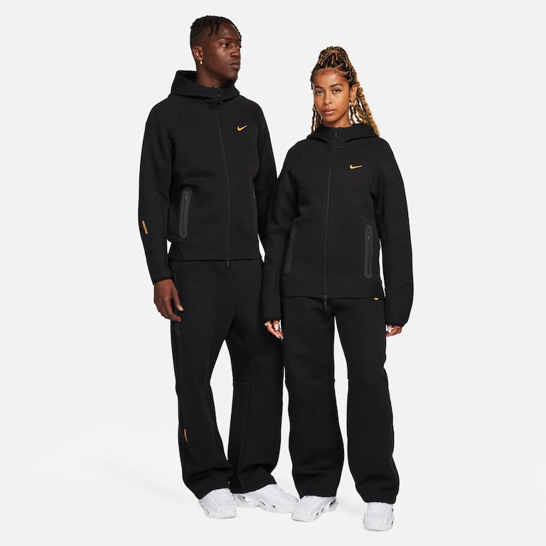 TECH FLEECE